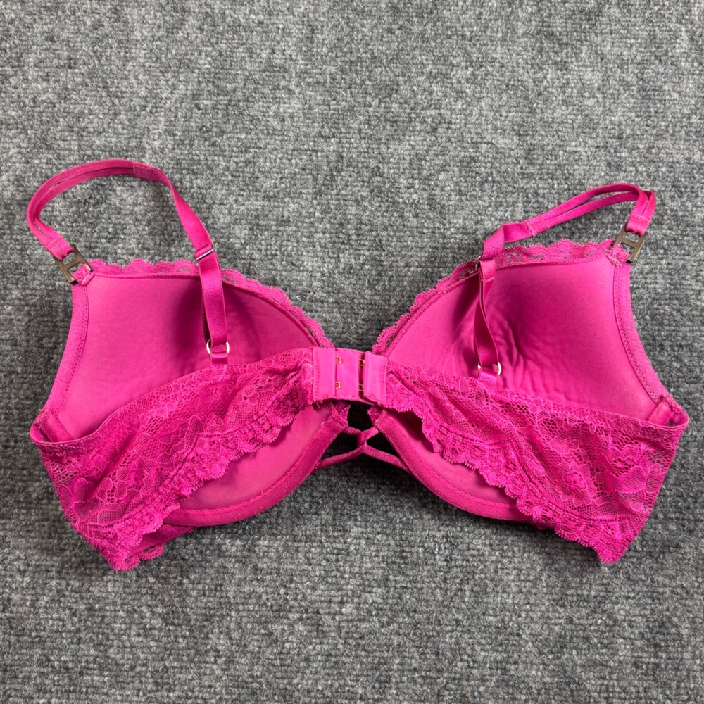VICTORIA’S SECRET Women’s Very Sexy Pink Lace Push Up Bra size: 38C - Picture 2 of 9